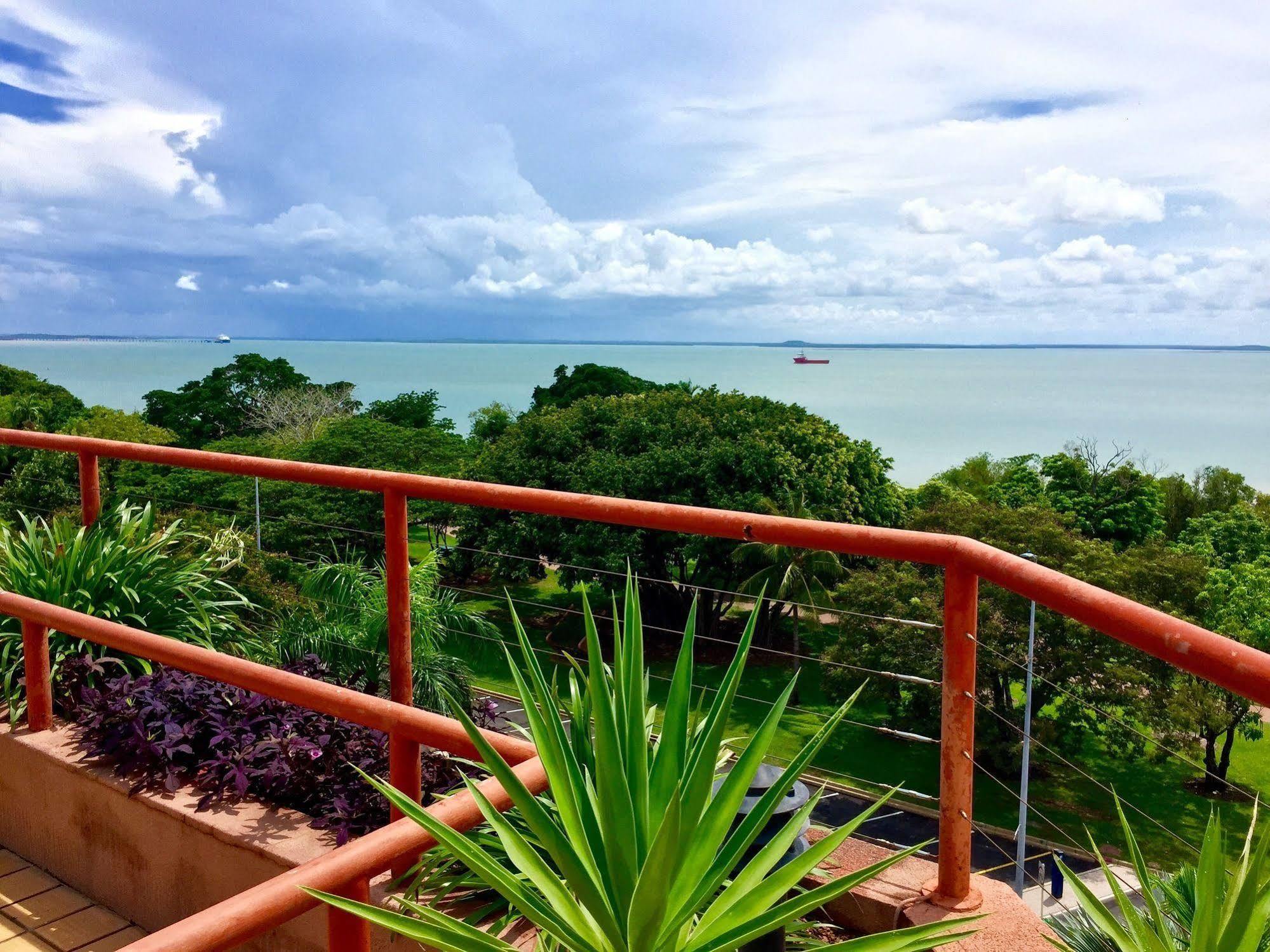 Doubletree By Hilton Esplanade Darwin Otel Dış mekan fotoğraf