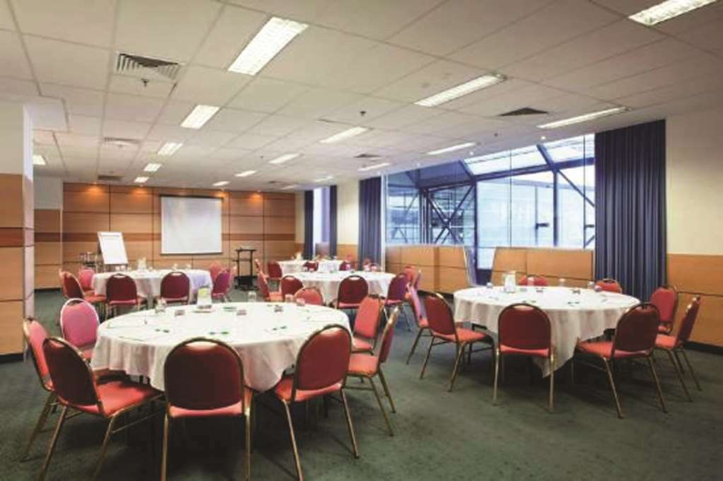 Doubletree By Hilton Esplanade Darwin Otel Konforlar fotoğraf